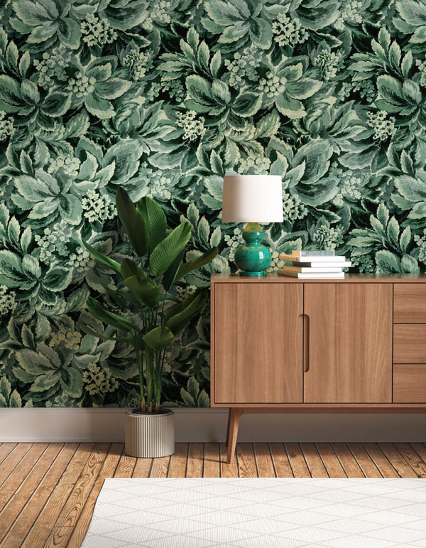 Hallway decorated in Foliage 01