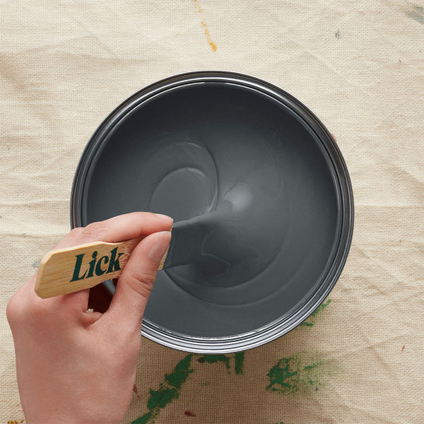 Black 01 paint stir