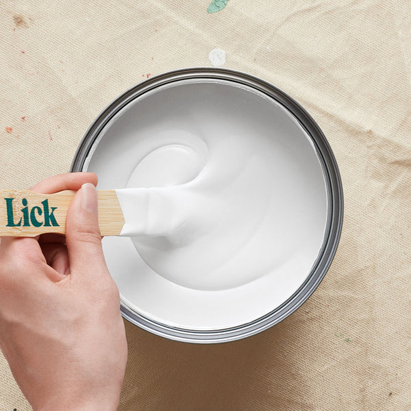 White 04 paint stir