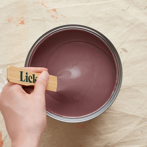 Red 06 paint stir