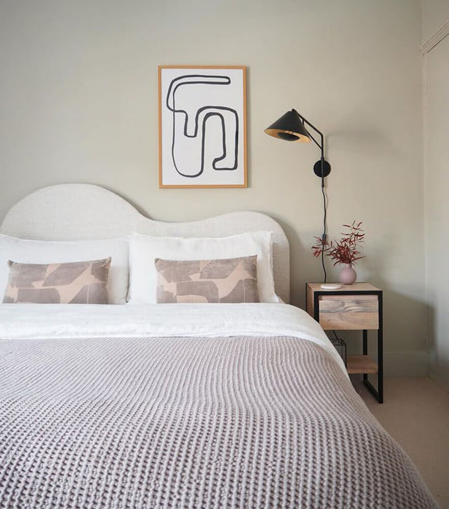 Japandi bedroom painted with Lick Greige 01