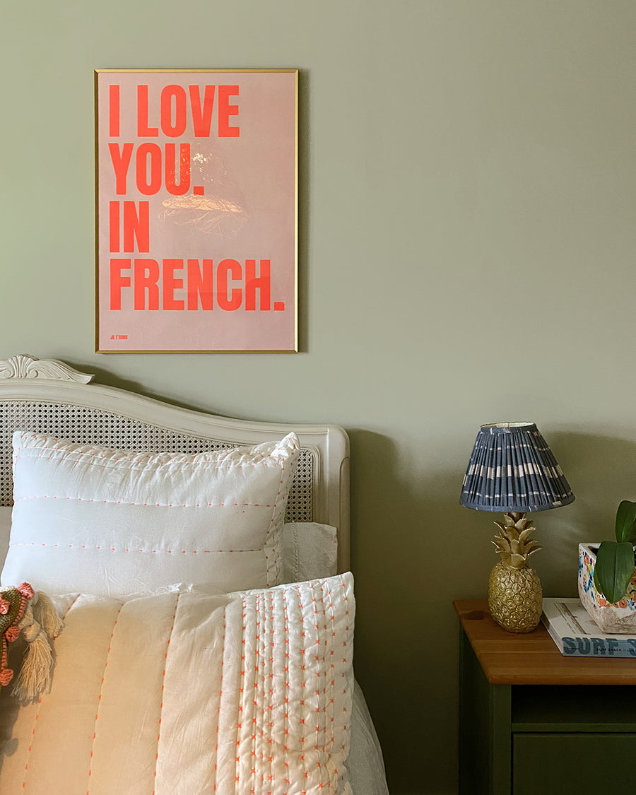 Bedroom in Green 01